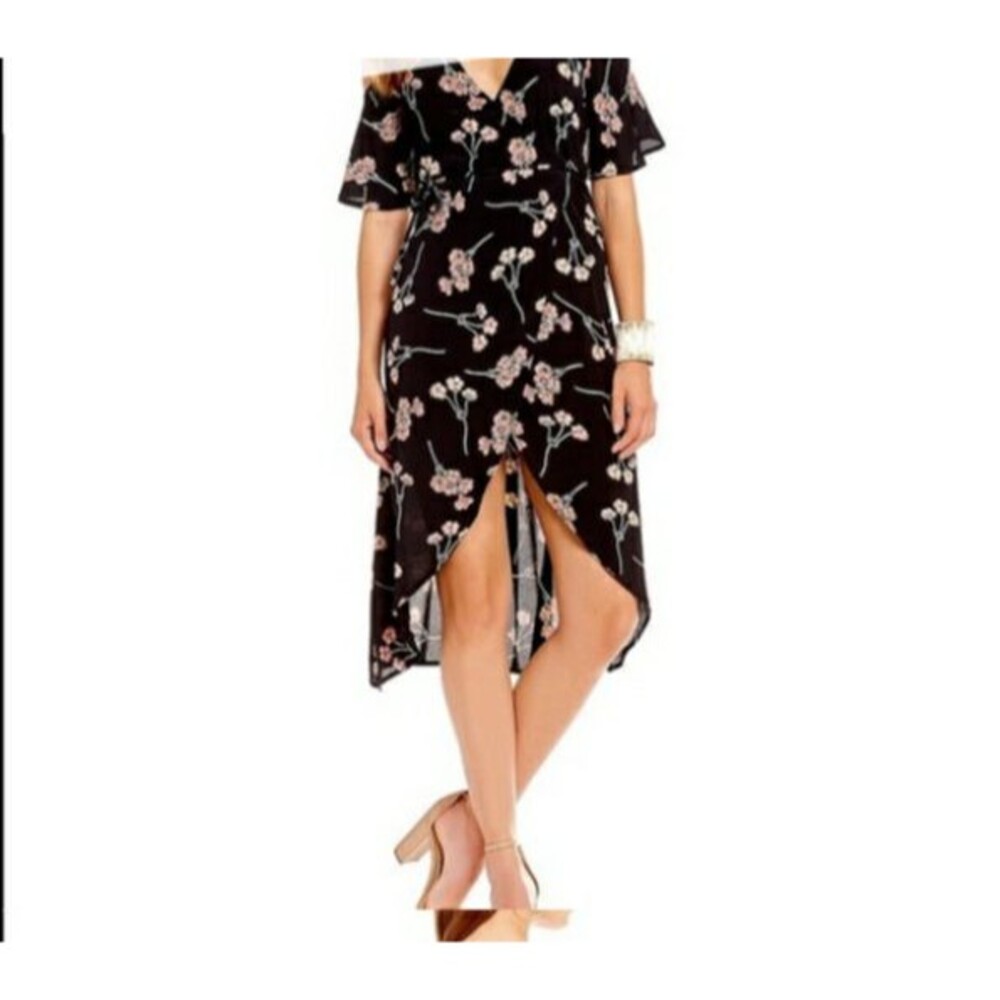 Flynn skye dress, size medium, new